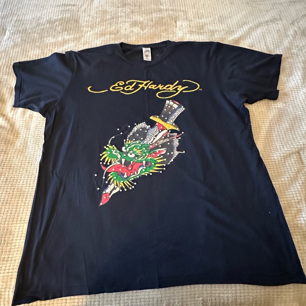 Ed Hardy Black Short Sleeve Tee with Vibrant Graphic